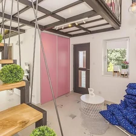 Shiny Appartement