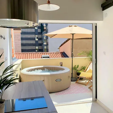 Shiny Apartament *