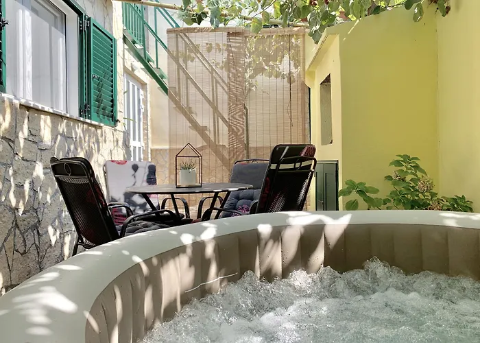 Shiny Apartman Split