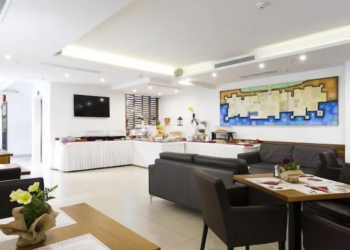 Shiny Apartment *